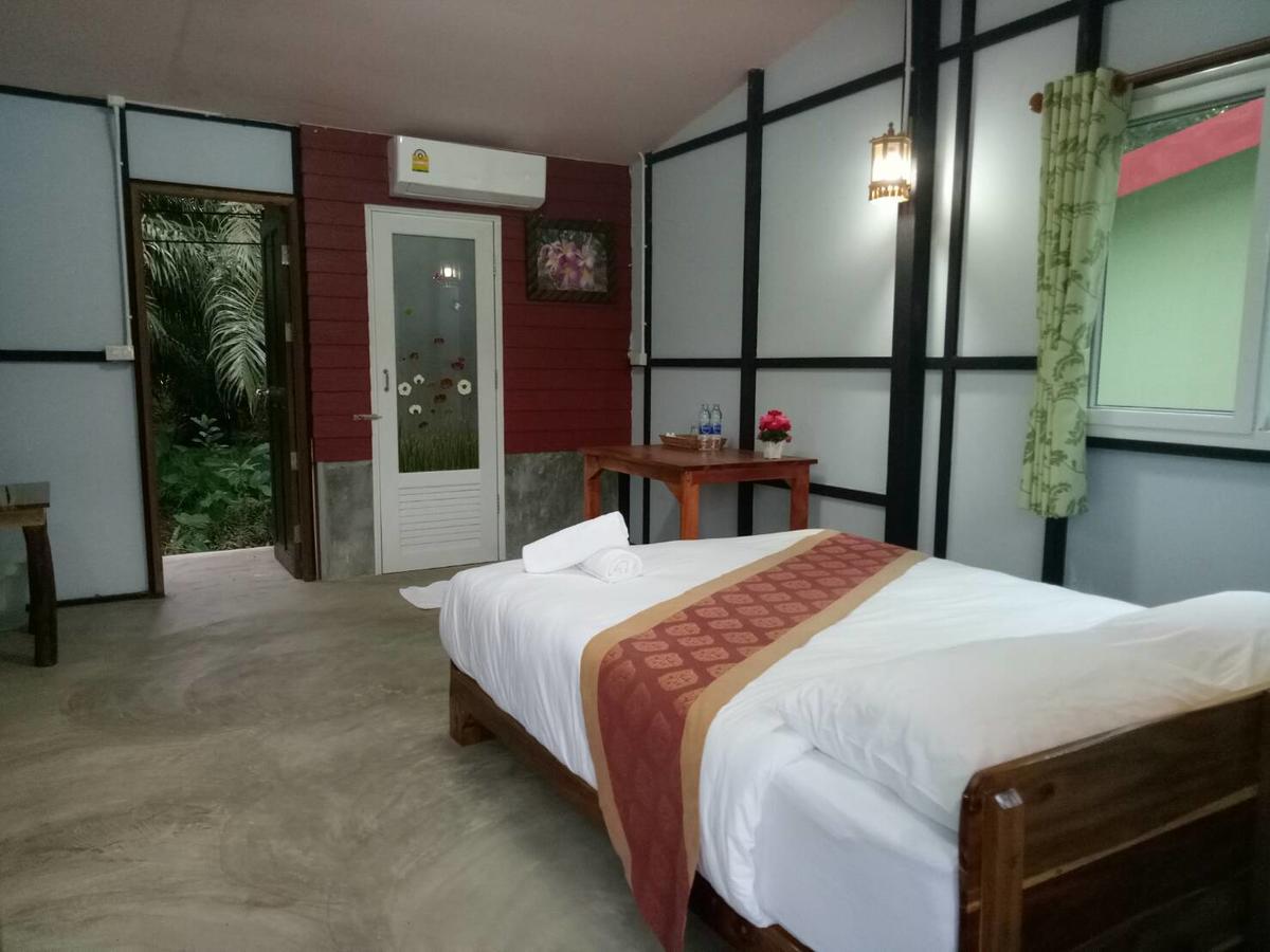 Suankafae Resort สวนกาแฟรีสอร์ท スラート・ターニー エクステリア 写真